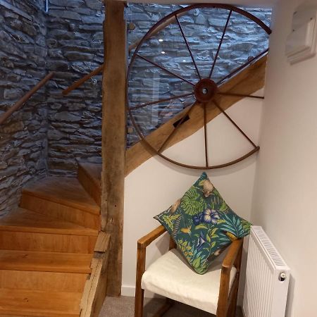 Hay Barn, Penrheol Farm, Unique Barn Conversion Builth Wells Zewnętrze zdjęcie