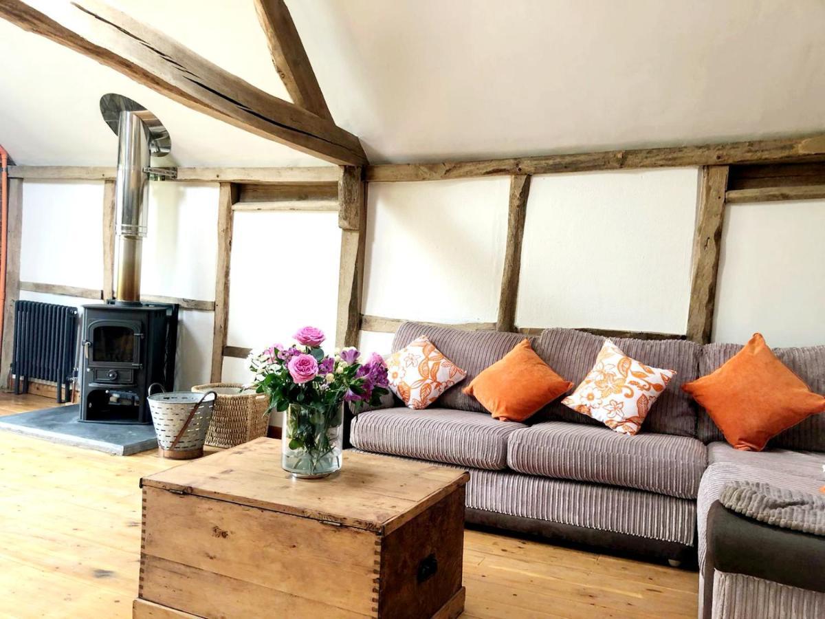 Hay Barn, Penrheol Farm, Unique Barn Conversion Builth Wells Zewnętrze zdjęcie